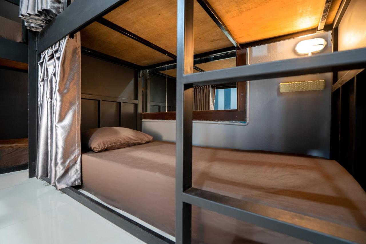 Black Pantera Hostel Patong Εξωτερικό φωτογραφία