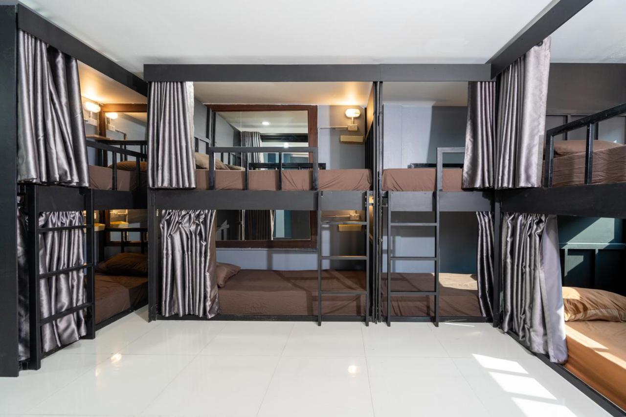Black Pantera Hostel Patong Εξωτερικό φωτογραφία