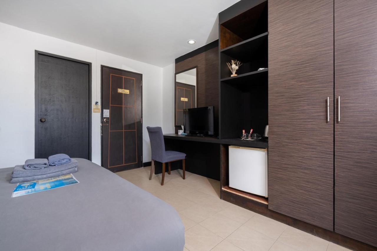 Black Pantera Hostel Patong Εξωτερικό φωτογραφία