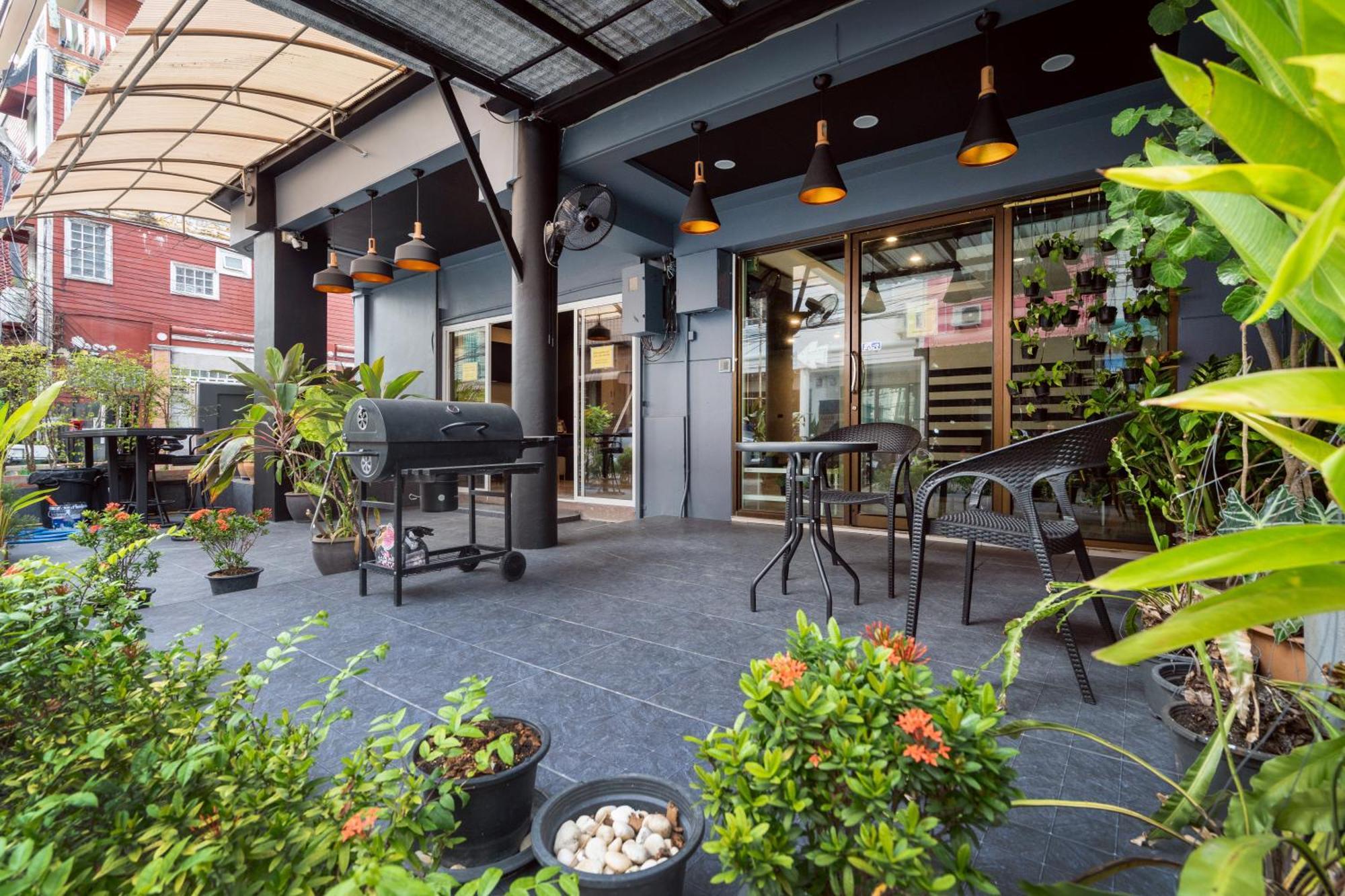 Black Pantera Hostel Patong Εξωτερικό φωτογραφία