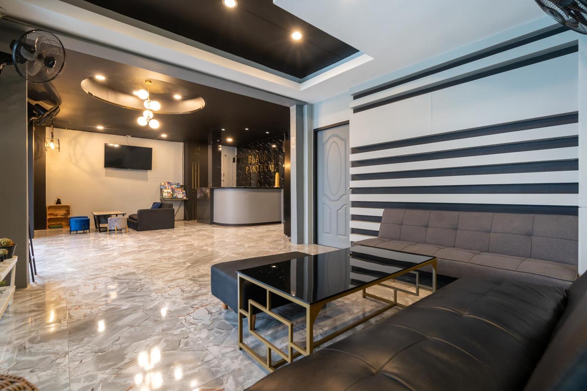 Black Pantera Hostel Patong Εξωτερικό φωτογραφία