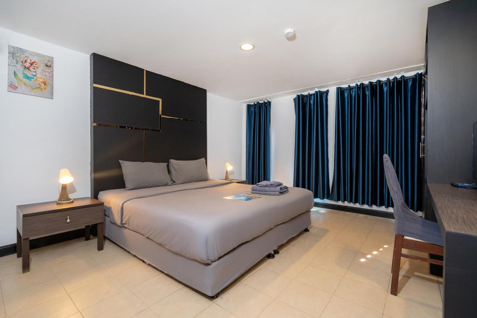 Black Pantera Hostel Patong Εξωτερικό φωτογραφία