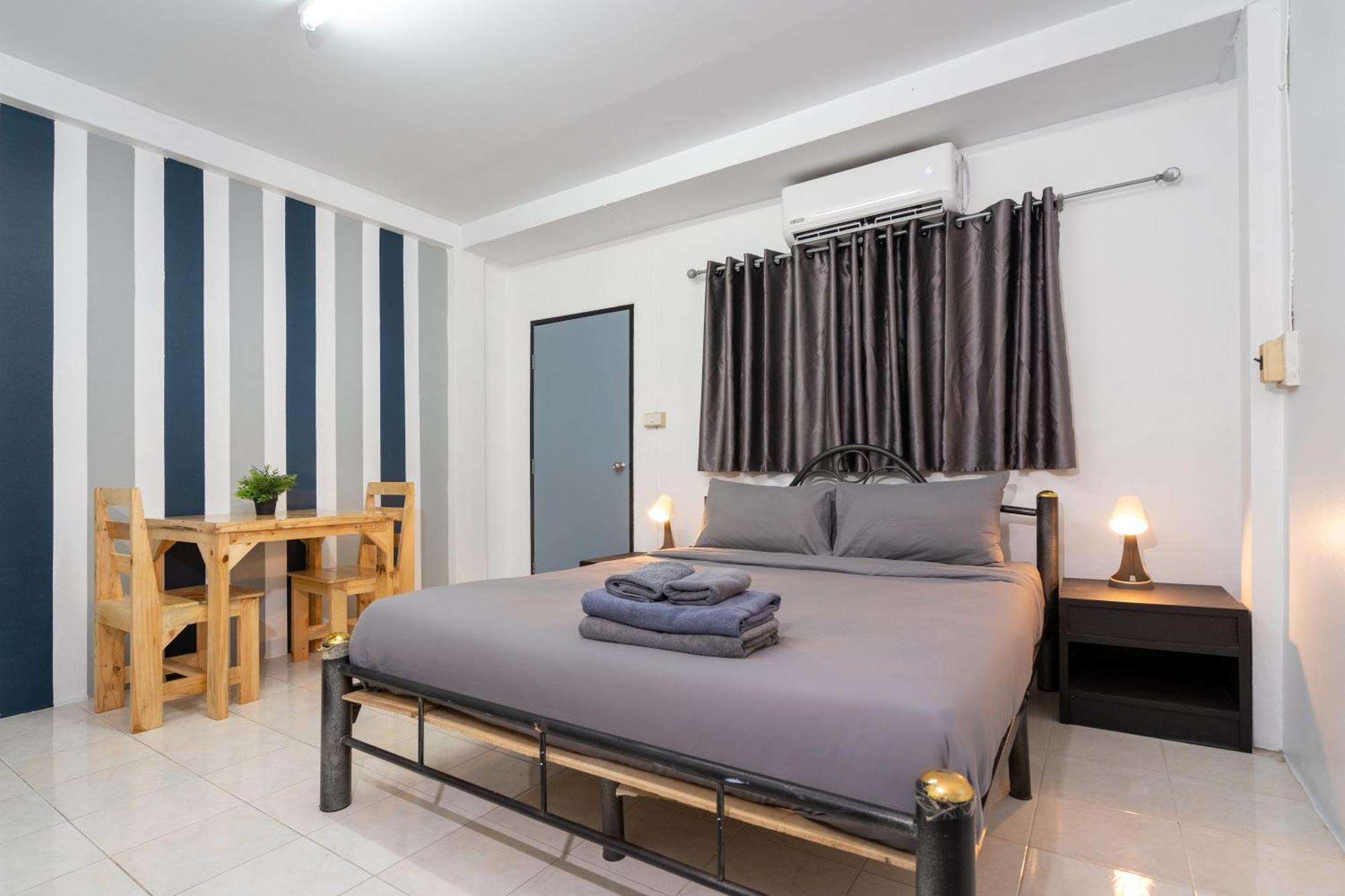 Black Pantera Hostel Patong Εξωτερικό φωτογραφία