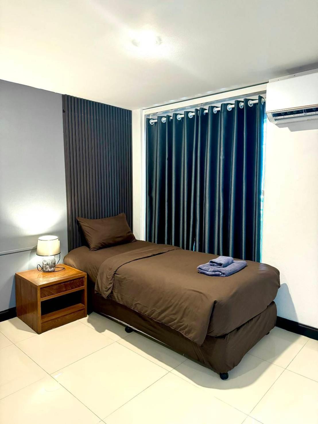 Black Pantera Hostel Patong Εξωτερικό φωτογραφία