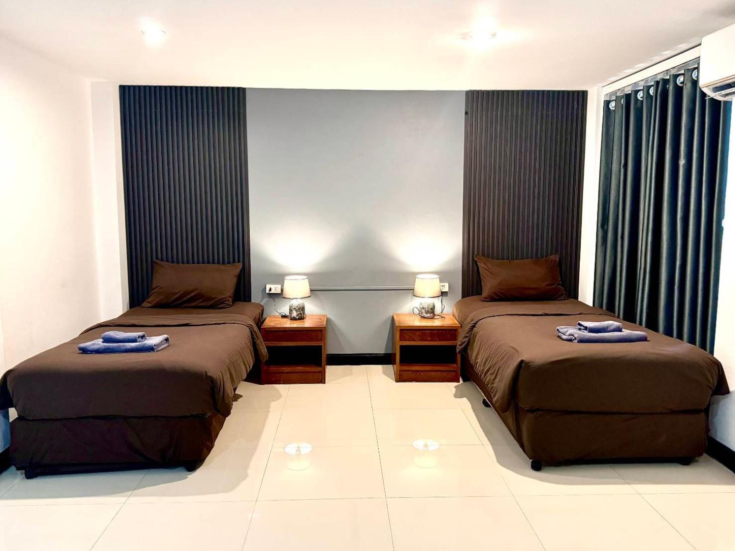 Black Pantera Hostel Patong Εξωτερικό φωτογραφία