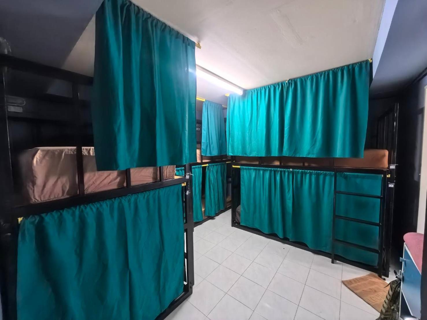 Black Pantera Hostel Patong Εξωτερικό φωτογραφία